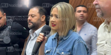 Pese a qué policías cerraron puertas del Ayuntamiento a desplazados, Estrella Palacios “presume” gobierno de puertas abiertas