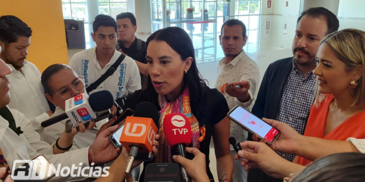 Llega a Mazatlán Josefina Rodríguez, Secretaria de Turismo del Gobierno de México