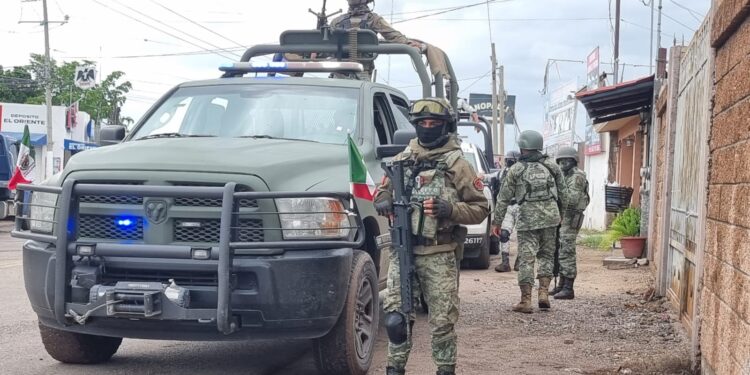 Enfrentamiento armado en La Bandera en Navolato durante la mañana de este domingo