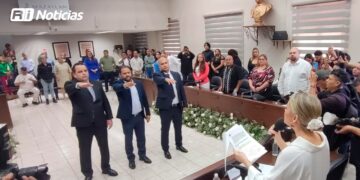 Toman protesta nuevos funcionarios en Mazatlán