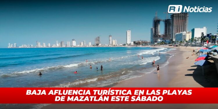 Baja afluencia turística en las playas de Mazatlán este sábado