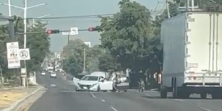 Un hombre sin vida deja enfrentamiento entre civiles armados y Ejército en Alturas del Sur en Culiacán