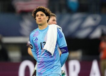 ¡Pocos minutos! Memo Ochoa jugó menos del 60 por ciento en clubes este 2024