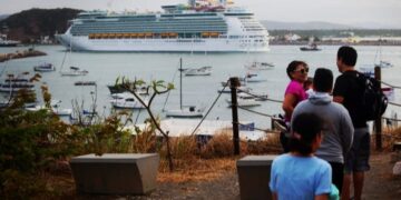 Llega a Mazatlán el crucero número 120 del año: Navigator of the Seas