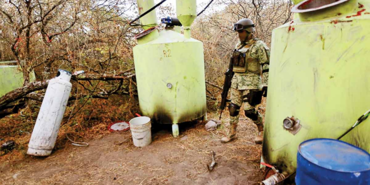 Narco pone el ojo en alumnos de química; detectan a reclutadores del Cártel de Sinaloa