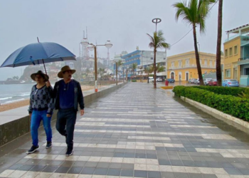 Llegó el frio a Mazatlán; Ligera llovizna y cielo mayormente nublado se pronostica este domingo