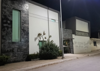 Sujetos armados atacaron a balazos una residencia en Culiacán