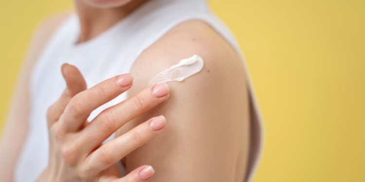 Cuál es la crema corporal MÁS humectante y barata, según la PROFECO