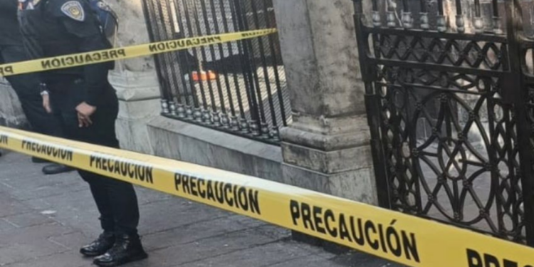 Abuelito en situación vulnerable fallece en la calle