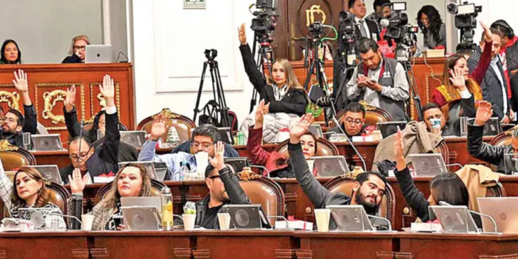 Congreso aprobó elección de jueces