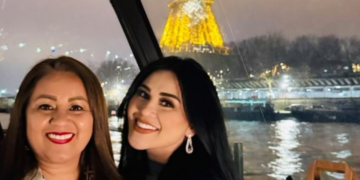 Gomita presume lujoso viaje de Año Nuevo a París junto a su mamá: “el hate ha valido cada centavo”