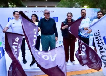 Rocha Moya da el banderazo de arranque a la XXIV Carrera de la Salud 2024