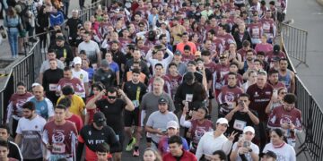 Rocha Moya da el banderazo inicial del Primer Medio Maratón ISDE 2024