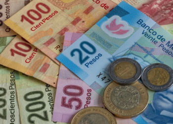 Peso avanza ante un debilitamiento global del dólar