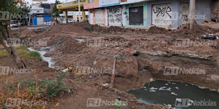 Av. Insurgentes sigue en “cirugía” a 3 semanas de que termine el año; Rocha Moya prometió estaría terminada antes del 2025
