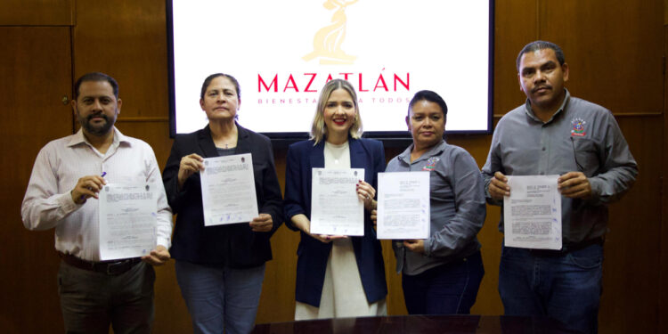 Gobierno de Mazatlán y STASAM acuerdan “en lo oscurito” incrementos salariales del 5.5% y 6.5%