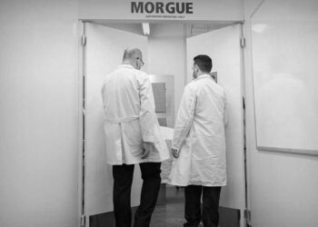 Buscadora halla a su hija muerta en morgue donde estuvo 4 años