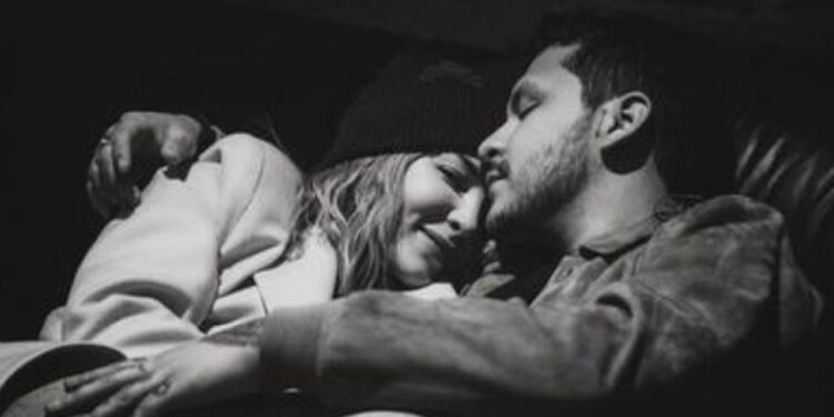 Empresario que demanda a Nodal da detalles de la ruptura del cantante con Belinda: “estaba tomando con una modelo”