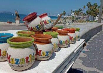 Ventas de Vendedores de Playa de Mazatlán quedan bajas a inicios de este año
