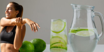 ¿Es bueno tomar agua tibia con limón en ayunas? Estos son los beneficios y las desventajas