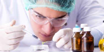 Científicos Rusos buscan crear vacunas contra Cáncer de Mama, Pulmón y Páncreas: ¿Cuándo estarán disponibles?