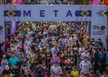 ‘Este Maratón es paz”, Rocha Moya da el banderazo de salida del Maratón Internacional de Culiacán 2025
