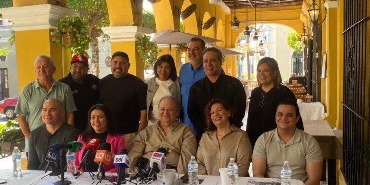 “Tardes de Carnaval” regresa a la Plazuela Machado con música y gastronomía
