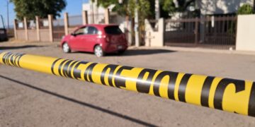 Hallan a joven sin vida en un auto en Sanalona