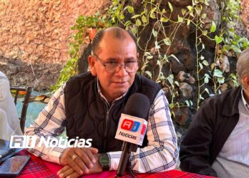 Abogados respaldan a director de la escuela Sócrates ante posibles represalias