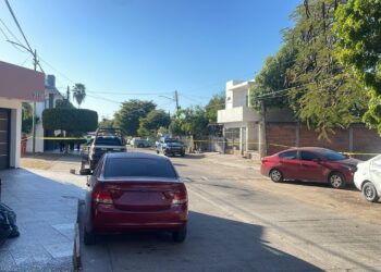 Mueren dos hombres atacados a balazos en domicilio de la colonia Miguel Hidalgo en Culiacán
