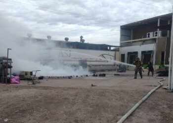Se incendia bodega de aguacates en la colonia Miguel de la Madrid en Culiacán