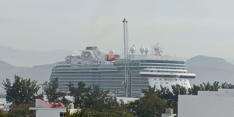Mazatlán recibe al crucero Discovery Princess con más de 3 mil pasajeros