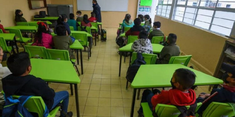 Niño de 7 años amenaza a sus compañeros con llevar un arma de fuego a la primaria