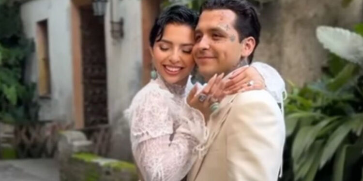 Nodal cumple 26 años y Ángela Aguilar lo felicita con romántico VIDEO: “yo te cielo”