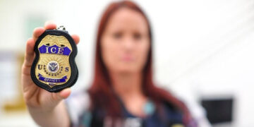 Profesor en Texas llamó a autoridades migratorias para reportar alumnos que “ni siquiera hablan inglés”