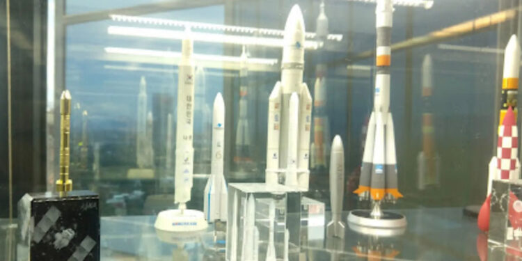 Agencia Espacial Mexicana no desaparece, cambiará de nombre: Sheinbaum