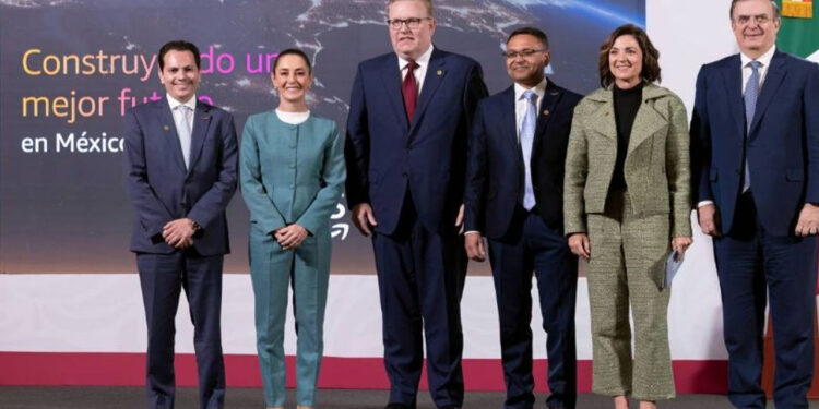 Claudia Sheinbaum anuncia inversión de 5 mil mdd de Amazon para México