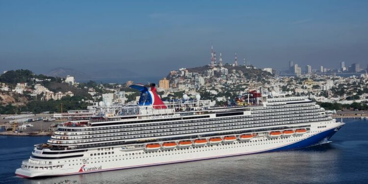 Carnival Panorama arriba a Mazatlán este miércoles