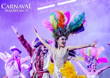 Carnaval de Mazatlán 2025 continúa con gran éxito en su segundo día de fiesta