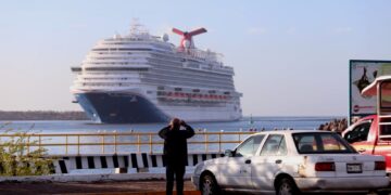 Llega a Mazatlán último crucero del mes de febrero “Carnival Panorama”