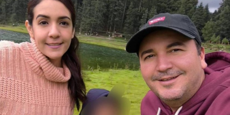 Matan a balazos a exfuncionario de Manzanillo y su esposa enfrente de su pequeño hijo