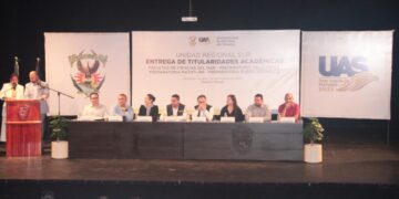 UAS otorga titularidades a docentes de la Unidad Regional Sur
