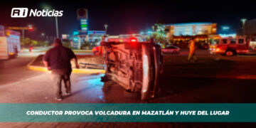 Auto impacta vagoneta y causa volcadura en Mazatlán; buscan al responsable