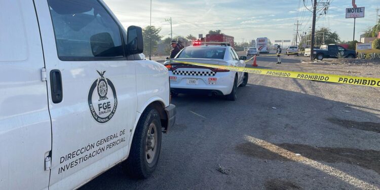 Localizan dos hombres sin vida en la carretera Culiacán- Eldorado en Culiacán