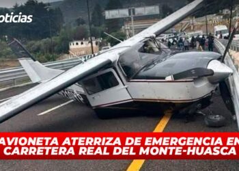 Avioneta aterriza de emergencia en carretera Real del Monte-Huasca
