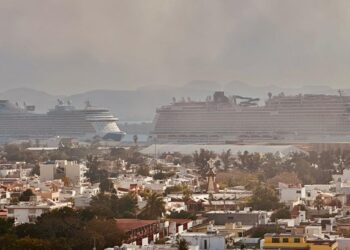 Mazatlán recibe dos cruceros este miércoles 19 de marzo