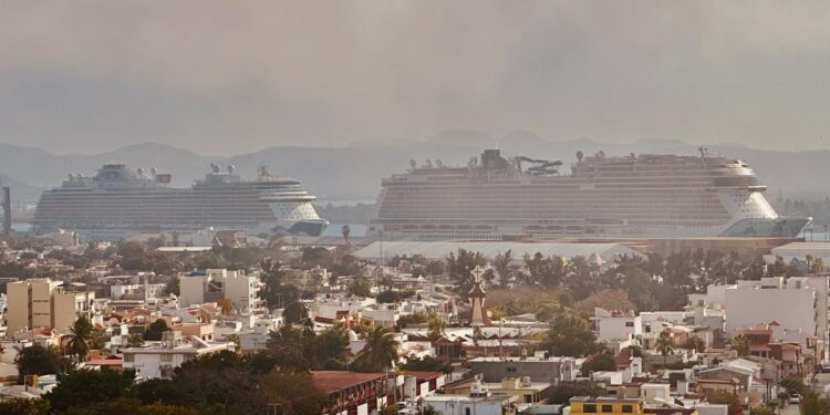 Mazatlán recibe dos cruceros este miércoles 19 de marzo