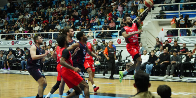 Venados Basketball impuso sus condiciones en casa y con su gente para quedarse con explosivo triunfo