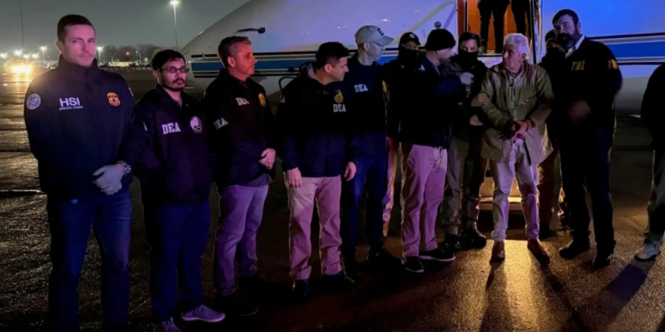 Sheinbaum asegura que envío a EE.UU. de 29 capos fue para “proteger” a México