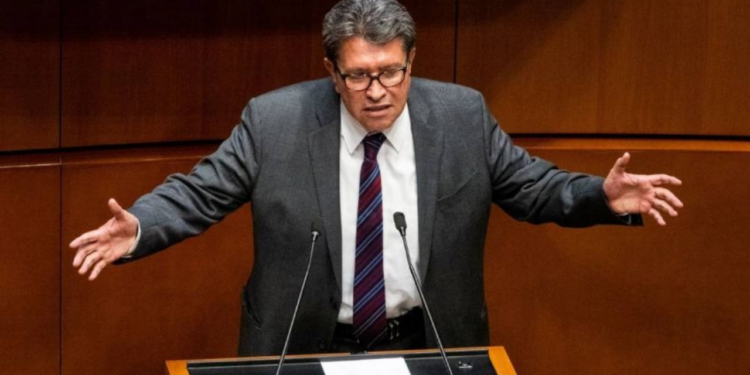 Ricardo Monreal anuncia que reformas al ISSSTE quedan congeladas si afectan a los maestros